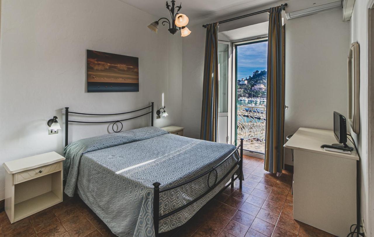 Hotel Alfiero Porto Santo Stefano  Bilik gambar