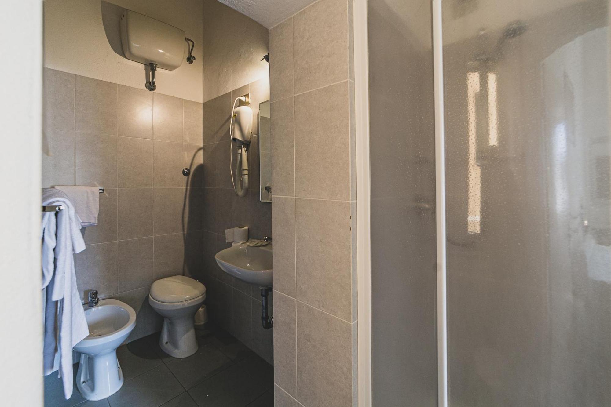 Hotel Alfiero Porto Santo Stefano  Bilik gambar