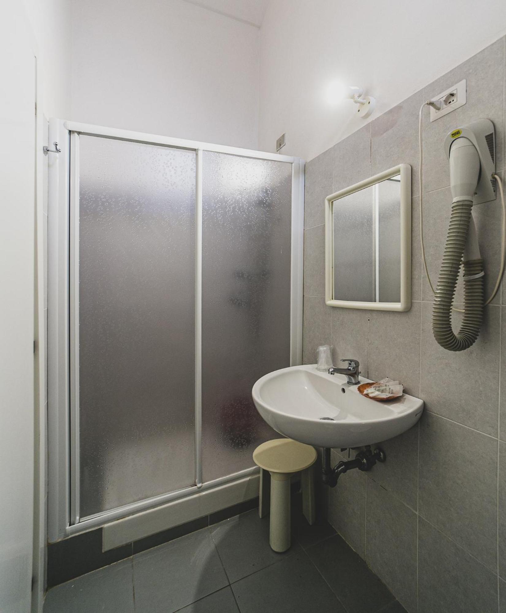 Hotel Alfiero Porto Santo Stefano  Bilik gambar
